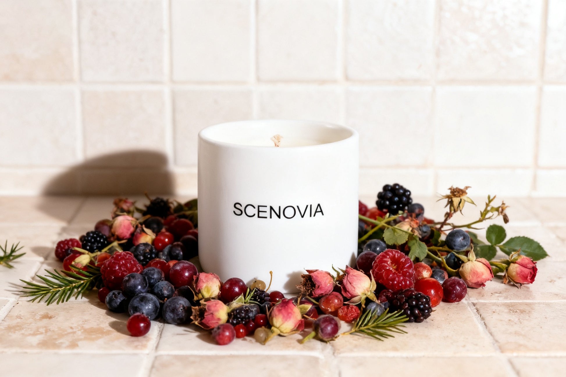 SCENOVIA Luxury Aromatherapy Scented Candle,Berry Rose